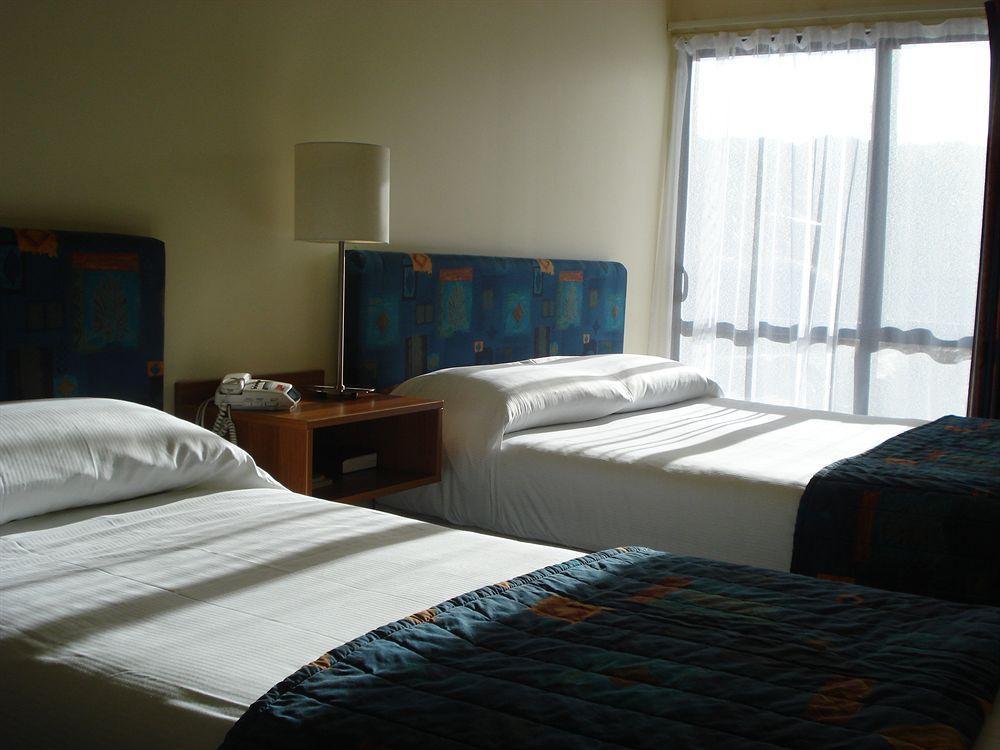 The Peaks Motor Inn Охакун Екстериор снимка